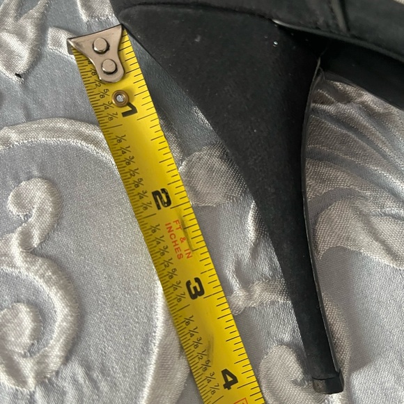 Oscar de la Renta Black Embellished Heels - Picture 8 of 15